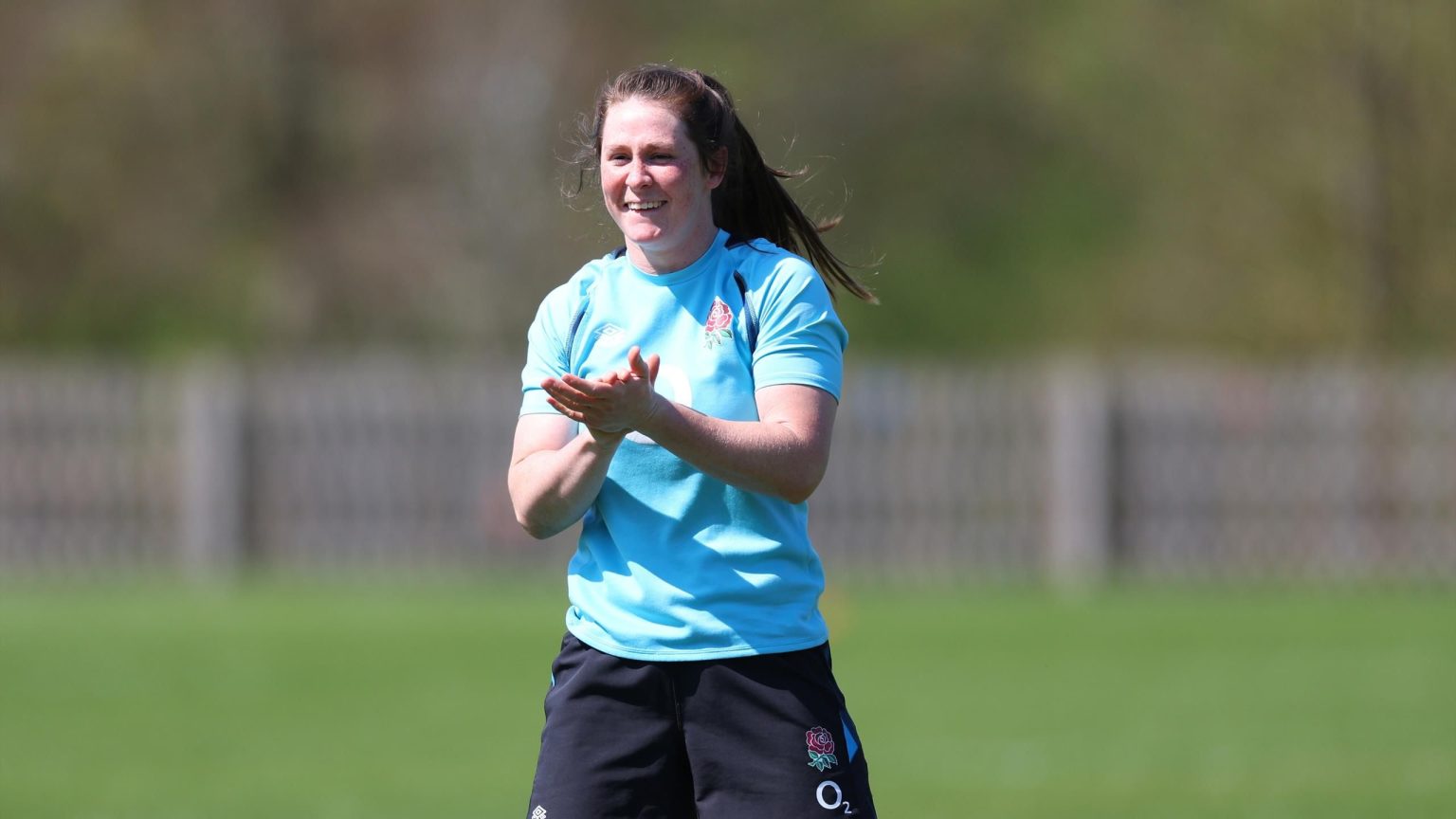 نجمة Harlequins إميلي روبنسون واثقة من تحول لعبة الرجبي للسيدات في الدوري الممتاز إلى الاحتراف خلال “5 إلى 10 سنوات”