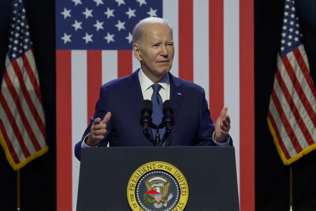 بايدن يأمل بتطبيع العلاقات مع الصين