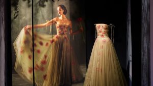 في باريس، معرض جديد لديور يحتفل بالمتعاونات من الفنانات