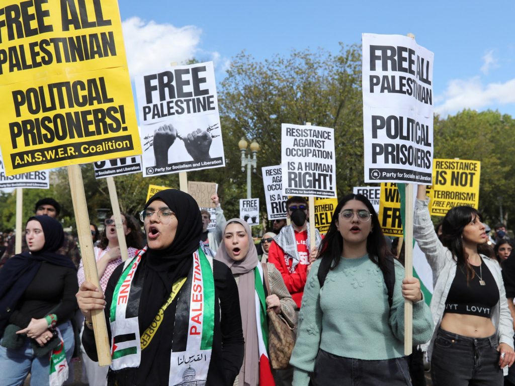 الذاكرة الاستعمارية تحيي دعم القضية الفلسطينية بين شباب أميركا وكندا