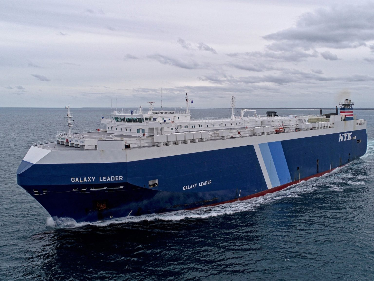 إيران تنفي علاقتها باحتجاز الحوثيين سفينة إسرائيلية واليابان تدين الحادث