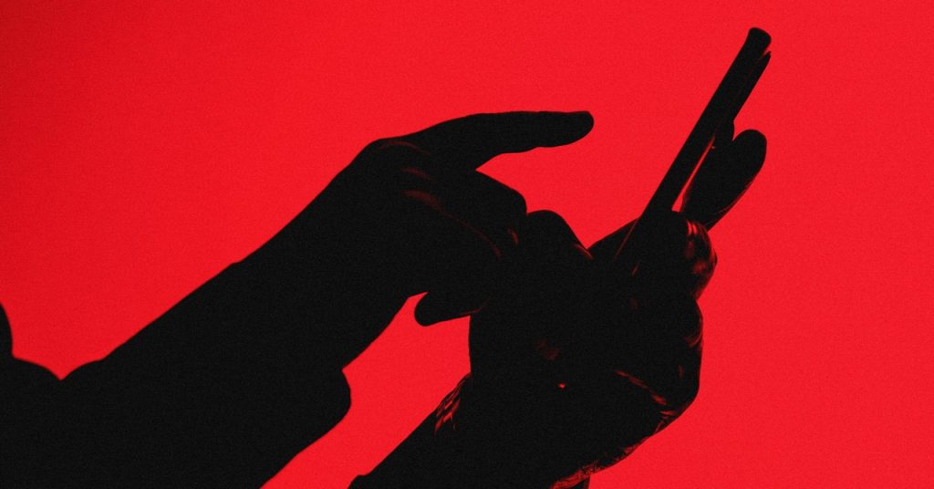 يتيح برنامج المراقبة السري للبيت الأبيض لرجال الشرطة الوصول إلى تريليونات من سجلات الهاتف الأمريكية