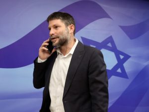 سموتريتش: هناك مليونا نازي في الضفة الغربية