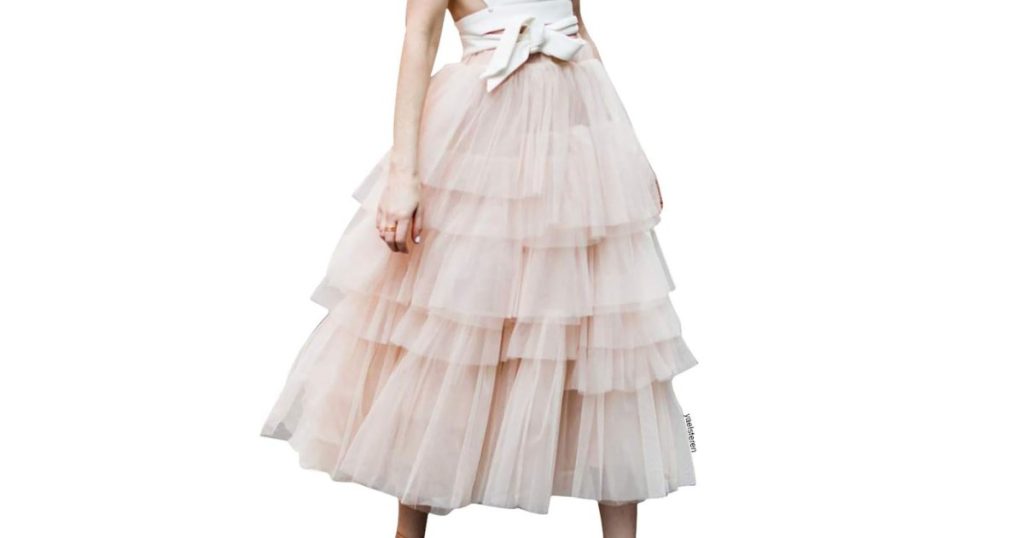 ستبدو تنانير العطلات الـ16 الرائعة هذه مذهلة على كل متسوقة