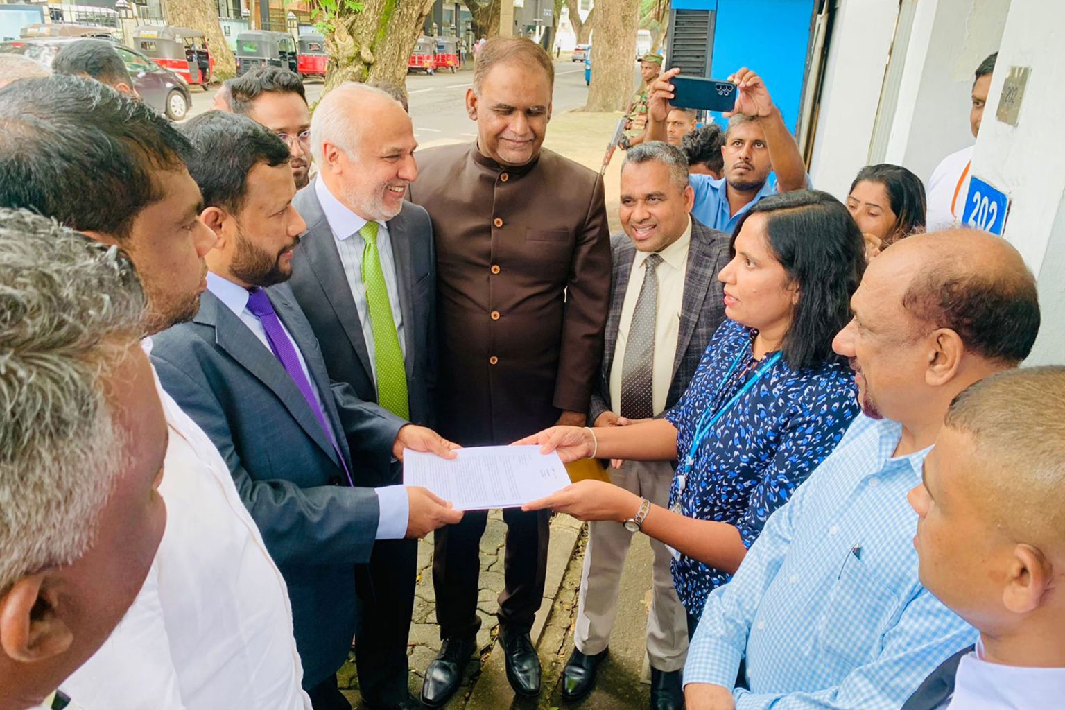 159 نائبا سريلانكيا يوجهون رسالة لغوتيريش تندد بالحرب على غزة