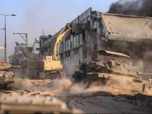 حماس تحمّل بايدن المسؤولية عن اقتحام الجيش الإسرائيلي لمجمع الشفاء