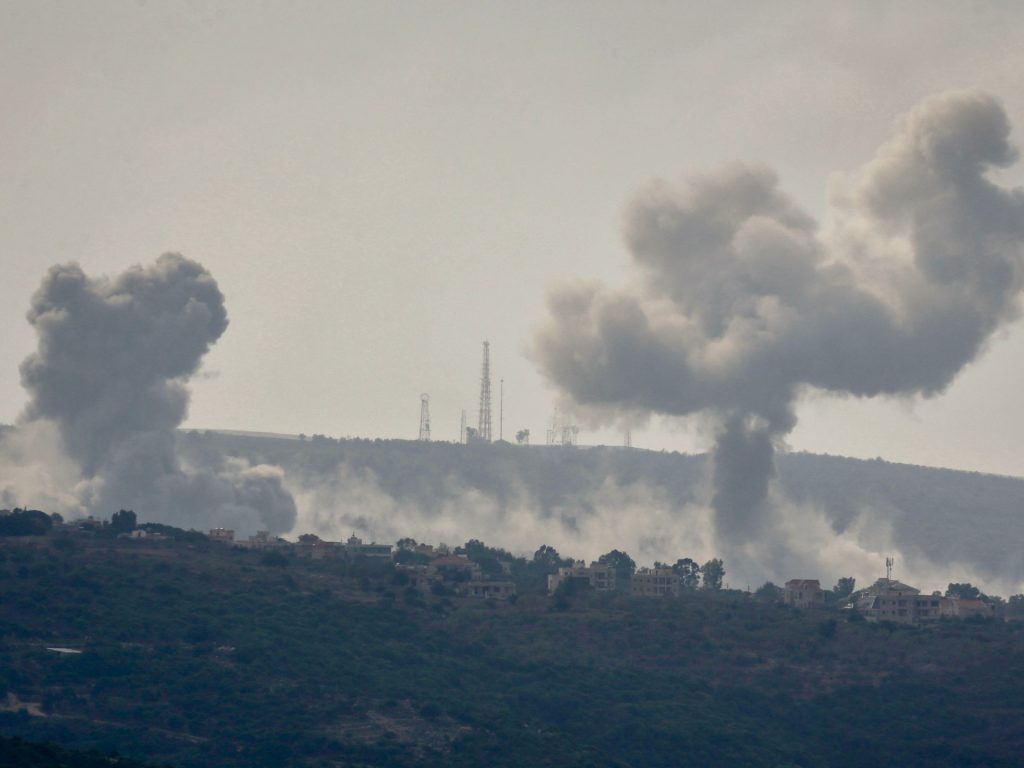 قتيلان وجرحى بقصف إسرائيلي على جنوب لبنان مع استمرار التصعيد