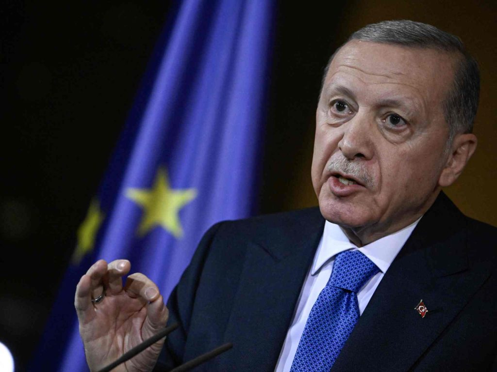 “لا تهددني”.. أردوغان يرد على صحفي هدده بصفقة الطائرات الألمانية بسبب غزة