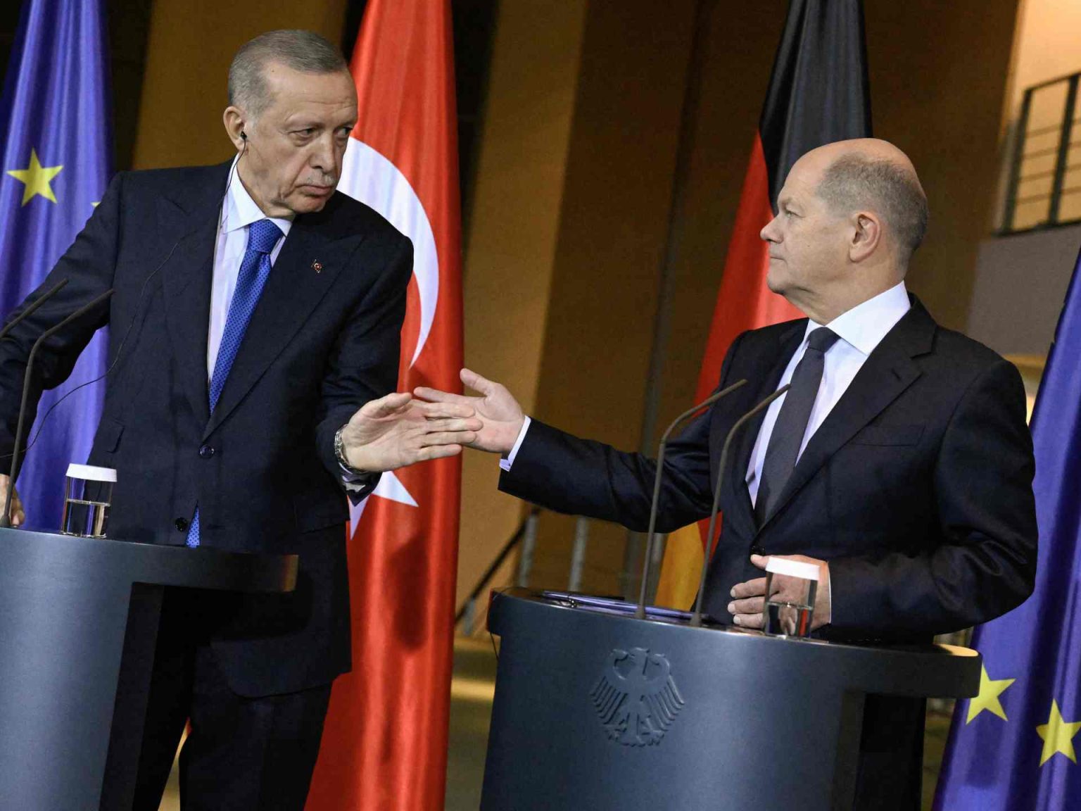 أردوغان من ألمانيا: إسرائيل دمرت كل شيء ولم يبق مكان اسمه غزة