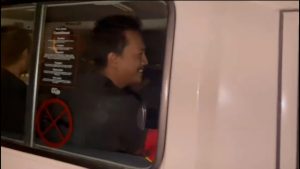 مشاهد خاصة لنقل التايلنديين المفرج عنهم من قطاع غزة