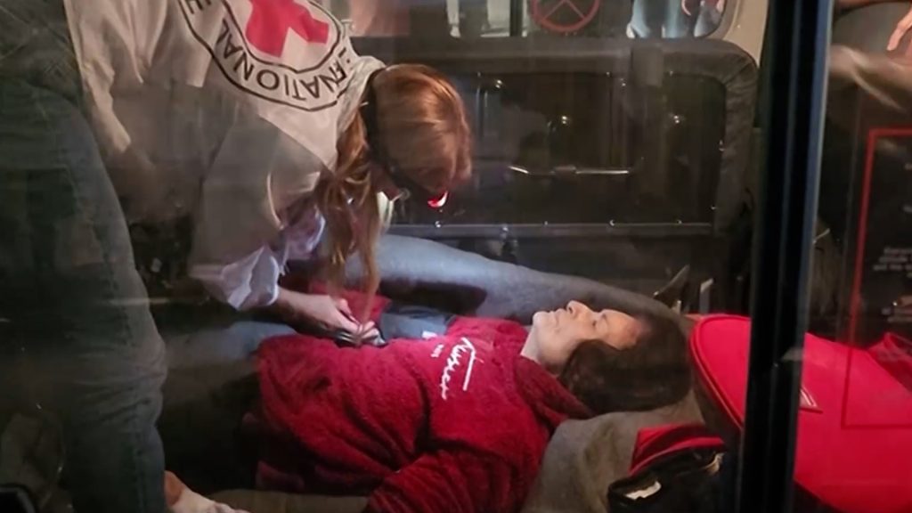 مساع لتمديد الهدنة في غزة ونتنياهو يتوعد باستئناف العدوان “بكل قوة”