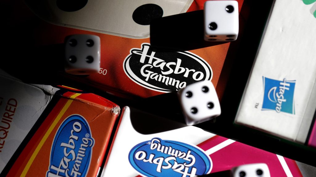 قامت شركة Hasbro بتسريح 1100 عامل مع استمرار ضعف مبيعات الألعاب في موسم العطلات