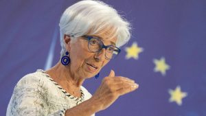 شاهد: رئيسة البنك المركزي الأوروبي كريستين لاغارد تتحدث بعد قرار سعر الفائدة