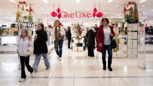 ارتفعت مبيعات التجزئة بنسبة 0.3% في نوفمبر مقابل التوقعات بالانخفاض