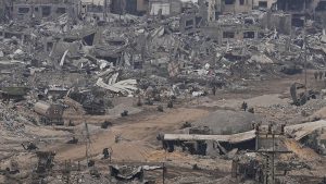 ويستمر القتال في غزة وسط انتقادات لقرار مجلس الأمن الدولي “المخفف”.