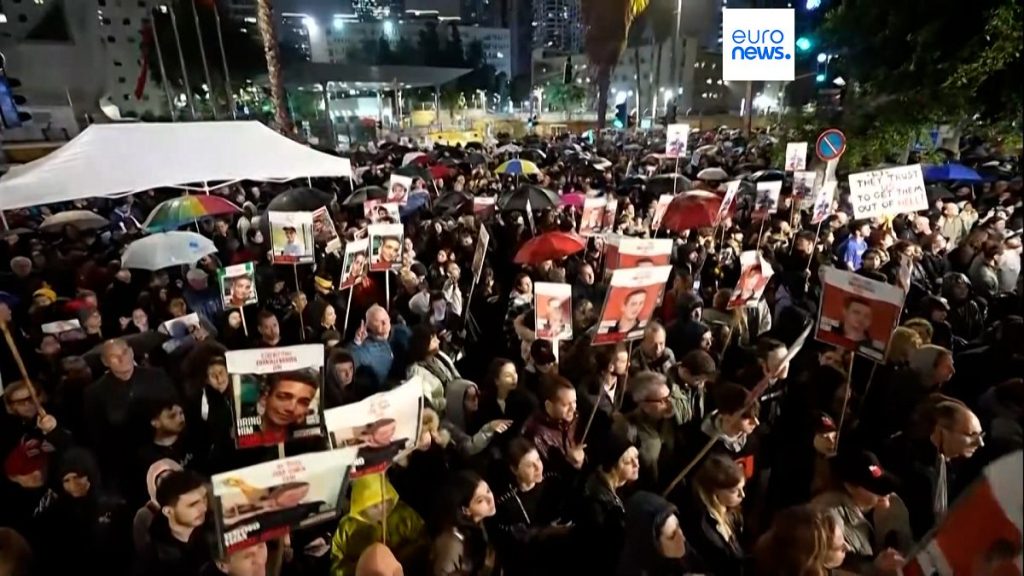 الآلاف يتظاهرون في تل أبيب احتجاجا على الحكومة الإسرائيلية