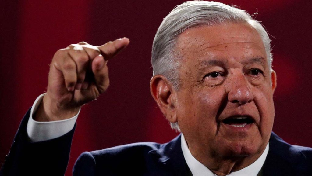AMLO يعلن عن زيادة بنسبة 20٪ في الحد الأدنى للأجور في المكسيك
