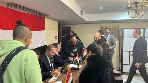 اليوم الثاني من التصويت.. توافد المصريين على لجان الانتخابات بأسبانيا.. صور
