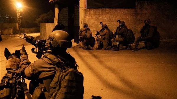 استشهاد فلسطيني خلال اقتحام قوات الاحتلال قلقيلية بالضفة الغربية