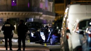 وزير الداخلية الفرنسي: ضحية حادثة الطعن في باريس سائح ألماني