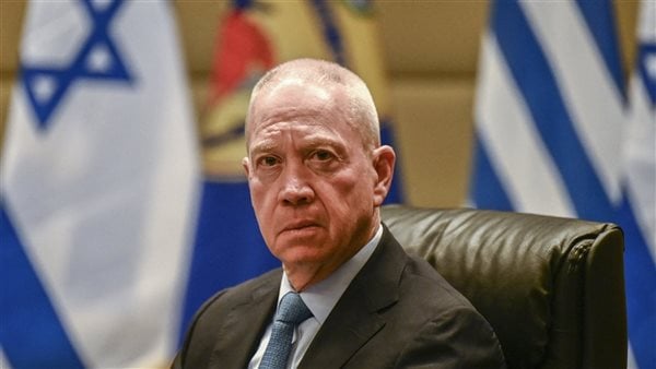 وزير الدفاع الإسرائيلي: نعمل بكل الطرق لإعادة الرهائن المحتجزين في غزة