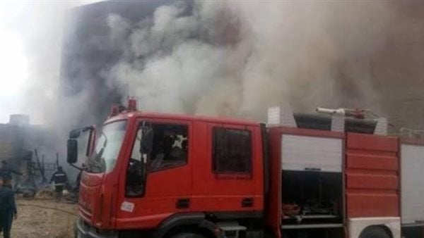 إخماد حريق في مول تحت الإنشاء بمدينة 6 أكتوبر