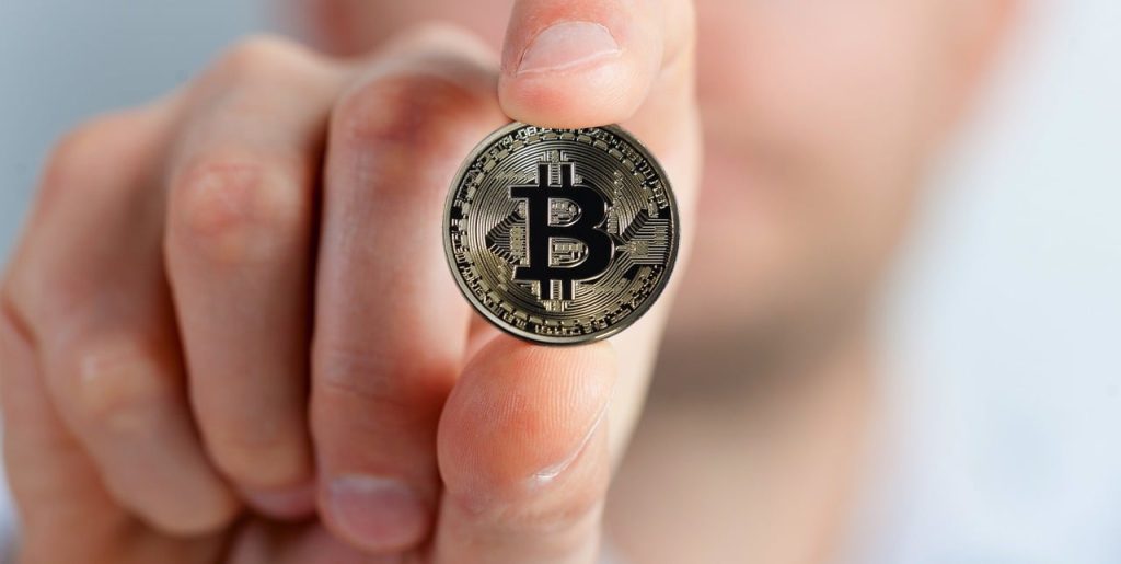 تعلن Binance عن تعويض لمتداولي العملات المستقرة AEUR