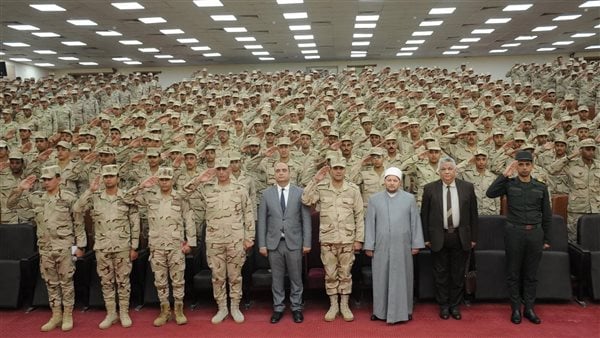 القوات المسلحة تنظم حملة “تصدوا معنا” لتوعية الشباب بمخاطر الشائعات وحروب الجيل الرابع