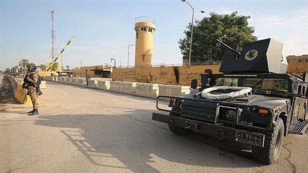 أمريكا تطالب العراق بتقديم مهاجمي سفارتها إلى العدالة