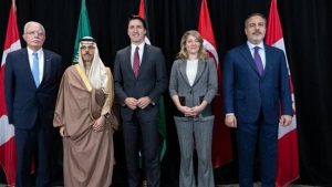 وفد “المجموعة العربية الإسلامية” يبحث “التطورات الخطيرة في غزة” مع ترودو