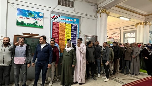 طوابير أمام اللجان.. اقبال كثيف في ثاني أيام الانتخابات الرئاسية بالمنوفية.. صور