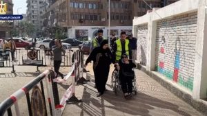 كبار السن وذوي الهمم يحرصون على الإدلاء بأصواتهم في بورسعيد