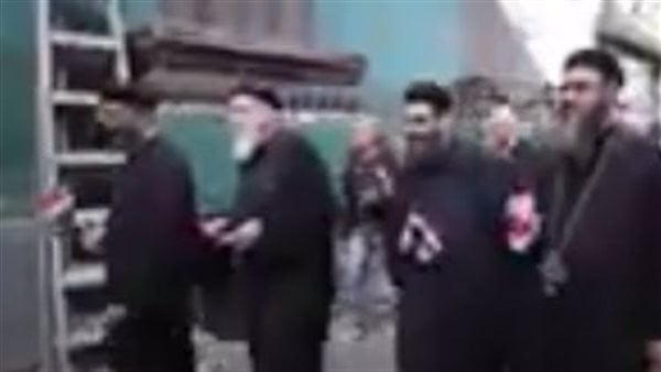 مسيرة بالأعلام تنظلق من كنائس شبرا.. إقبال كبير على الانتخابات الرئاسية.. فيديو