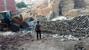 محافظ أسوان: إزالة التعديات على الأراضي الزراعية وأملاك الدولة وإجراءات رادعة ضد المخالفين