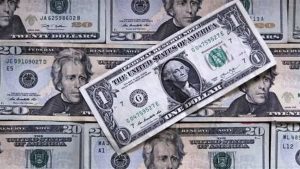 خبير: التضخم تراجع في أمريكا بسبب رفع سعر الفائدة خلال العامين الماضيين