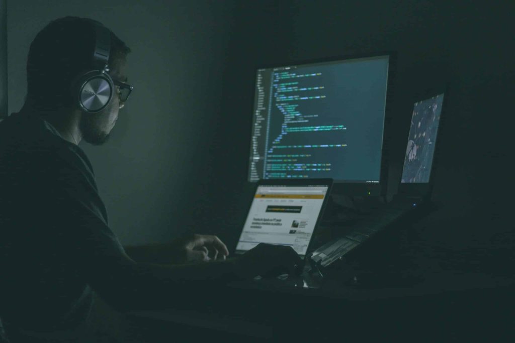 عمليات التصيد الاحتيالية للموافقة تشهد “نموًا هائلاً” وسرقة ما يقرب من 375 مليون دولار هذا العام