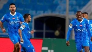 الهلال يعزز صدارته للدوري السعودي بفوزه على الوحدة في دوري روشن