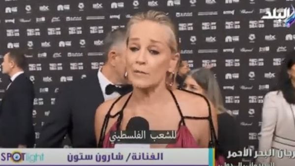 الفنانة العالمية شارون ستون تشكر مصر على دعمها لقطاع غزة