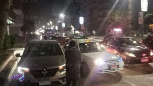 اللقطات الأولى| حادث تصادم يتسبب في تكدس مروري بشارع البطل أحمد عبد العزيز بالمهندسين