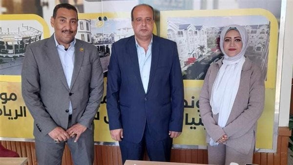 عروض متنوعة لمسرح الجنوب فى المناطق الصحراوية بقنا