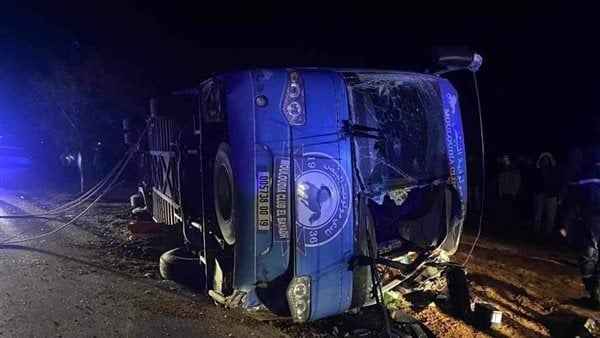 وفاة الحارس ومدرب وسائق.. مولودية البيض الجزائري يتعرض لحادث مروري