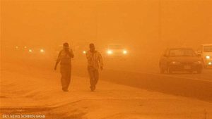 في العواصف الرملية.. هؤلاء ممنوعون من الخروج من المنزل