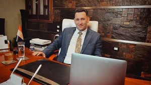 خبير اقتصادي يكشف أسباب قرار البنك المركزي بتثبيت سعر الفائدة للمرة الثالثة