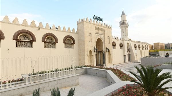 بث مباشر.. شعائر صلاة الجمعة من مسجد عمرو بن العاص
