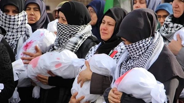تظاهرات نسائية في مدينة قونية التركية دعمًا لغزة وفلسطين