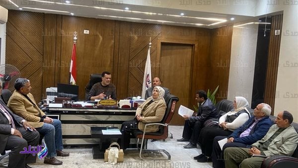 مديرية تعليم قنا تناقش الاستعدادات لامتحانات الفصل الدراسى الأول