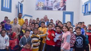محافظ الإسكندرية يسلم 55 منزلًا لأهالي قرية فلسطين بعد تطويرها