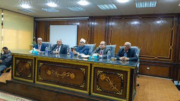 تطبيق الحرم الذكي.. كواليس لقاء رئيس جامعة الأزهر بعمداء كليات الوجه البحري