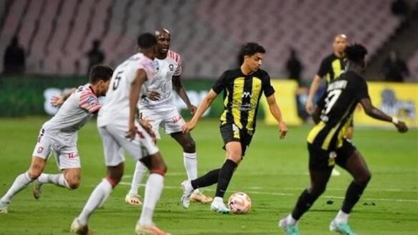 بعد ثلاثية الأهلي .. الاتحاد السعودي يخسر بـ3 أهداف أمام الرائد في الدوري