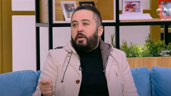 عمرو عبد العزيز: اتضحك عليا في فيلم.. ولو رجع بيا الزمن كنت هتجوز بدري